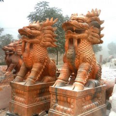 麒麟石雕，晚霞紅麒麟石雕
