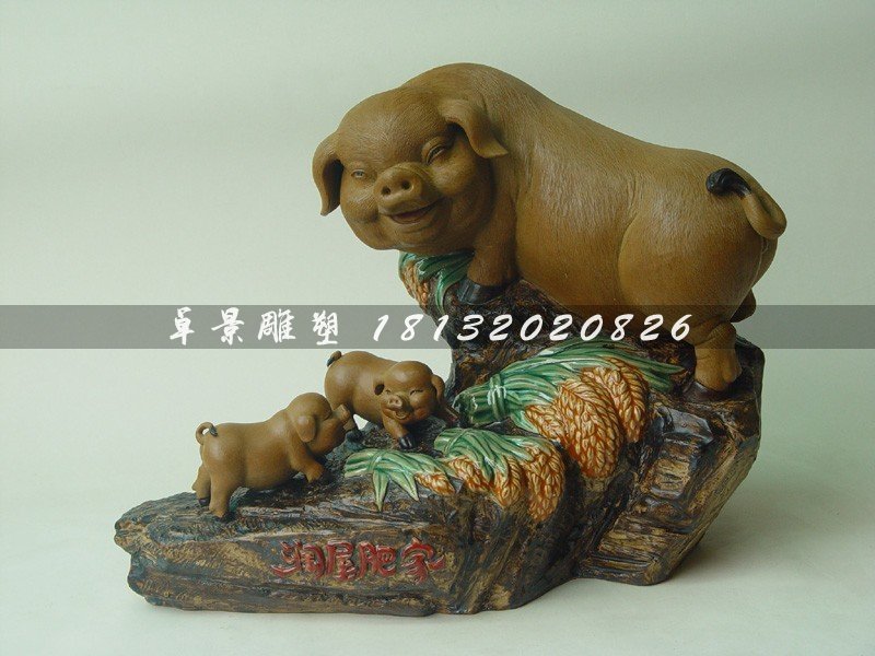 仿真小豬雕塑，玻璃鋼小豬雕塑