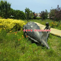 小孩與海螺銅雕，公園小品銅雕