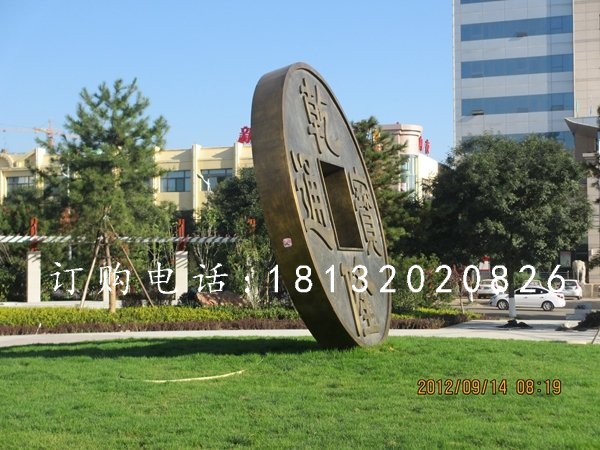 銅錢銅雕，乾隆通寶雕塑
