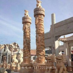 盤龍柱石雕，晚霞紅盤龍柱