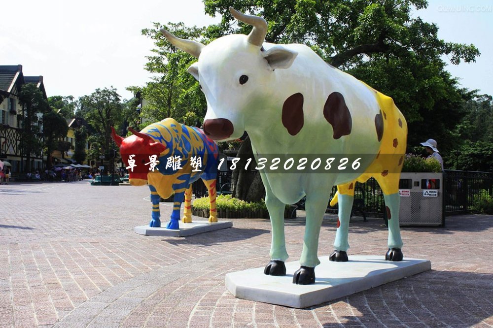 牛雕塑,玻璃鋼彩繪牛雕塑