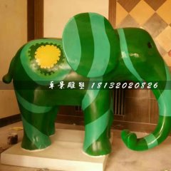 卡通小象雕塑，玻璃鋼彩繪動(dòng)物雕塑