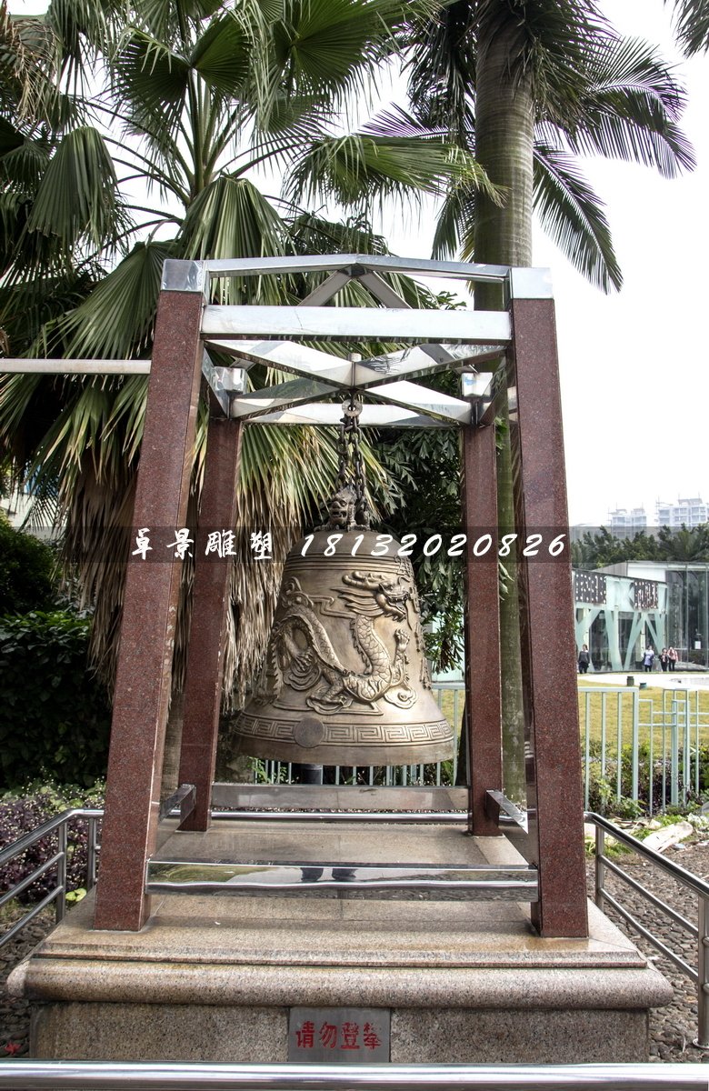 龍浮雕鐘雕塑，銅鐘雕塑