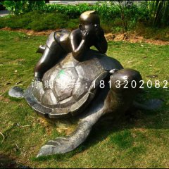 趴在烏龜上的小男孩銅雕，公園銅雕