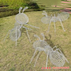 不銹鋼公園鏤空螞蟻雕塑