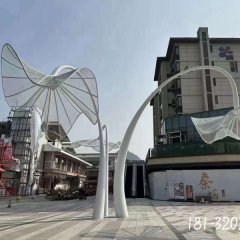 荷葉廣場(chǎng)不銹鋼雕塑